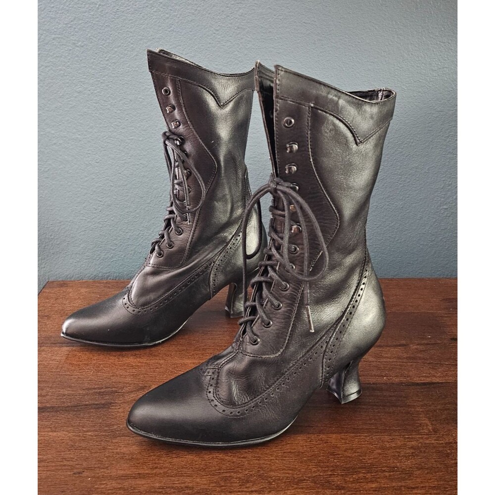 Oak Tree Farms Women's Black Leather Boots Size 6.5 Lace up Cowgirl Steampunk